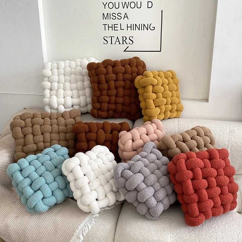 Ins High-end Living Room Home Decorative Throw Pillows Soft Pillow Lamb Fleece Back Cushion Soft Comfortable Chair Seat Cushion H260323