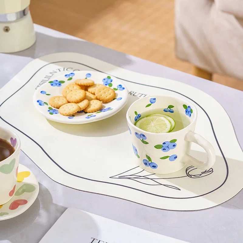 Hand Pinched Ceramic Mugs and Saucers Coffee Cup Cute Hand Painted Floral Blueberry Love Milk Tea Cups Breakfast Drinkware Mugs H260323