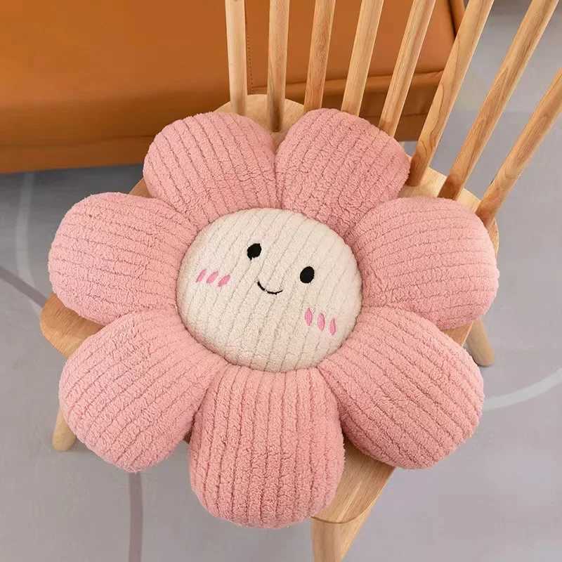 Daisy Cute Flower Breaking Sunflower Cushion Living Room Car Cushion Sofa Bedroom H260323