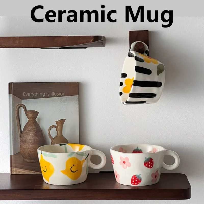 300ML Ceramic Mugs Hand Pinched Irregular Mug Hand-painted Strawberry Flower Coffee Cup Breakfast Milk Afternoon Tea Cup Gift H260323