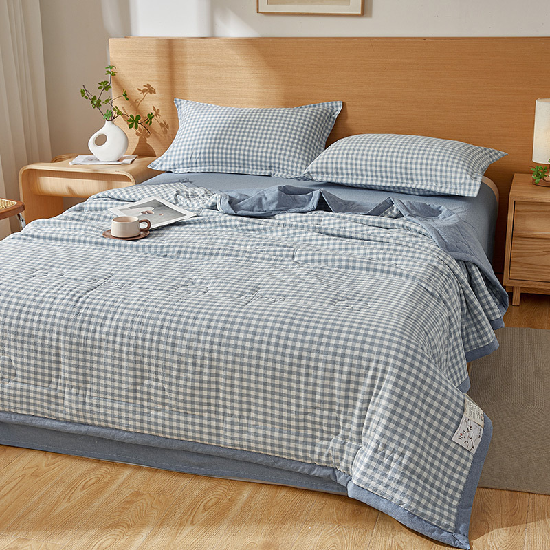 Wholesale of Cotton Summer Quilts, Machine-Washable Cotton Air-Conditioning Quilts, and Quilt Inserts