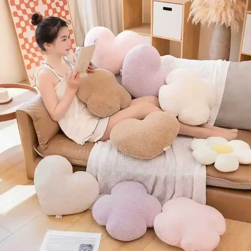3040cm Soft Pink Heart Pillow Cute Decorative Cushion for Valentines Day Birthday Gift Indoor Office Sofa Bed Waist Support H260323
