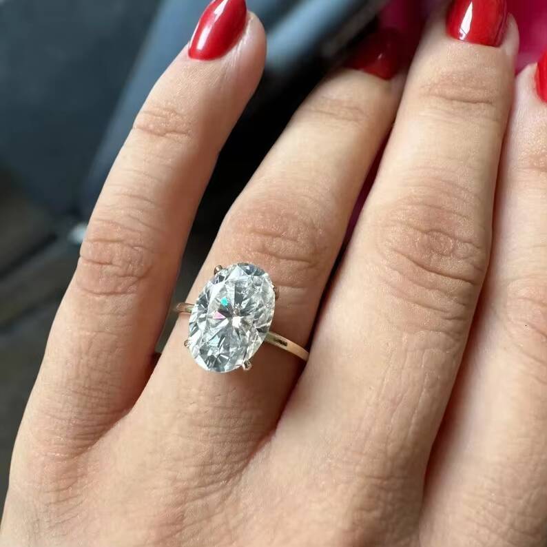IGI Certified 4 CT F Color VS2 Lab Grown Oval Brilliant cut Diamond Engagement Ring