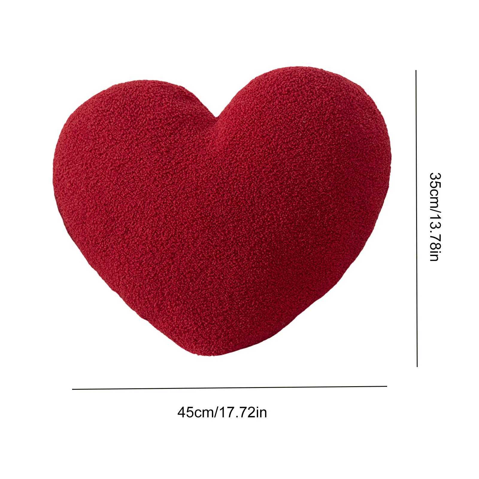 Plush Red Heart Shaped Throw Pillows Festival Supplies Cute Small Fluffy Cushion for Valentines Day Gift Couch Sofa Home Decor H260323