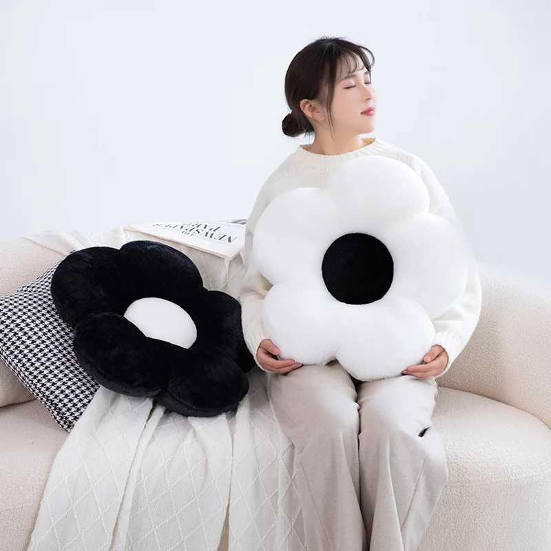 1pc Flower Shape Throw Pillow Cute Floor Mat Seat Decorative Soft Plush 3D Floral Cushion for Sofa Bed Chair Home Decor H260323