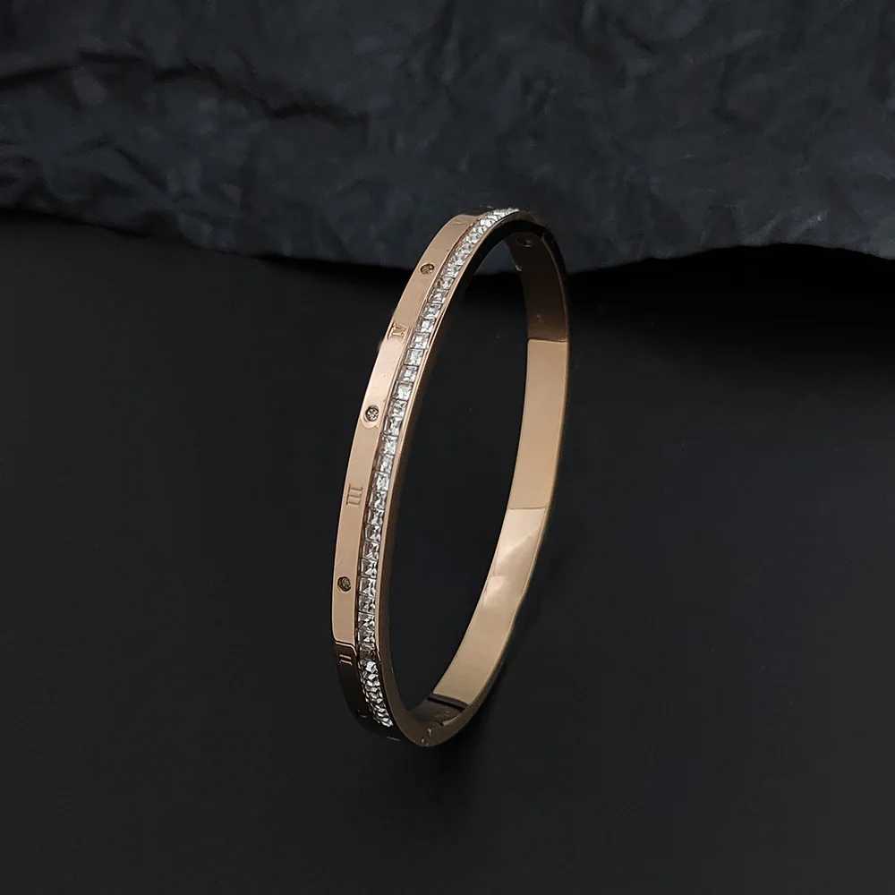 New Roman numeral zircon O-shaped buckle high quality gold-plated womens wedding party jewelry H260323 - view 4