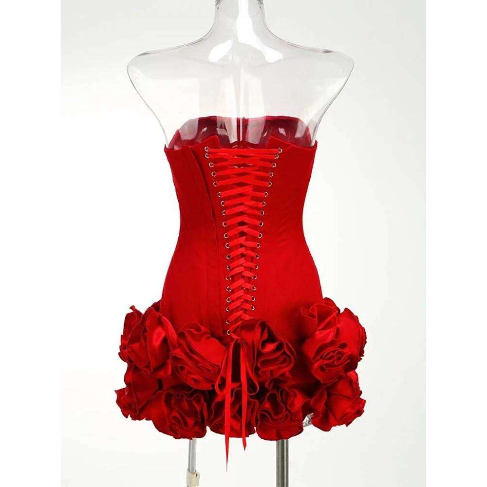 VC Christmas Strapless Backless Red Structured Floral Embellished Mini Length Bodycon Celebrity Party Cocktail Dress Gowns Elegant