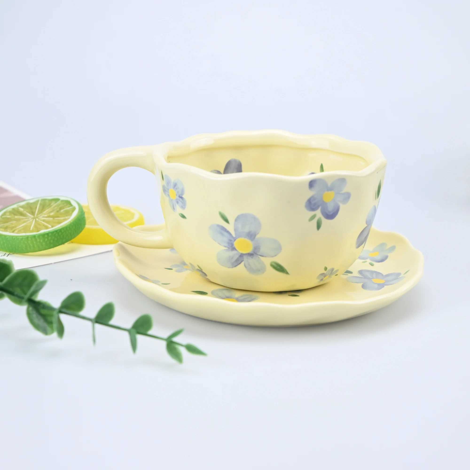 2PCS/Set High-end Coffee Cups And Saucers High-value Ceramic Mugs Business-style Latte Art Coffee Cups Hand-pinched Cups H260323