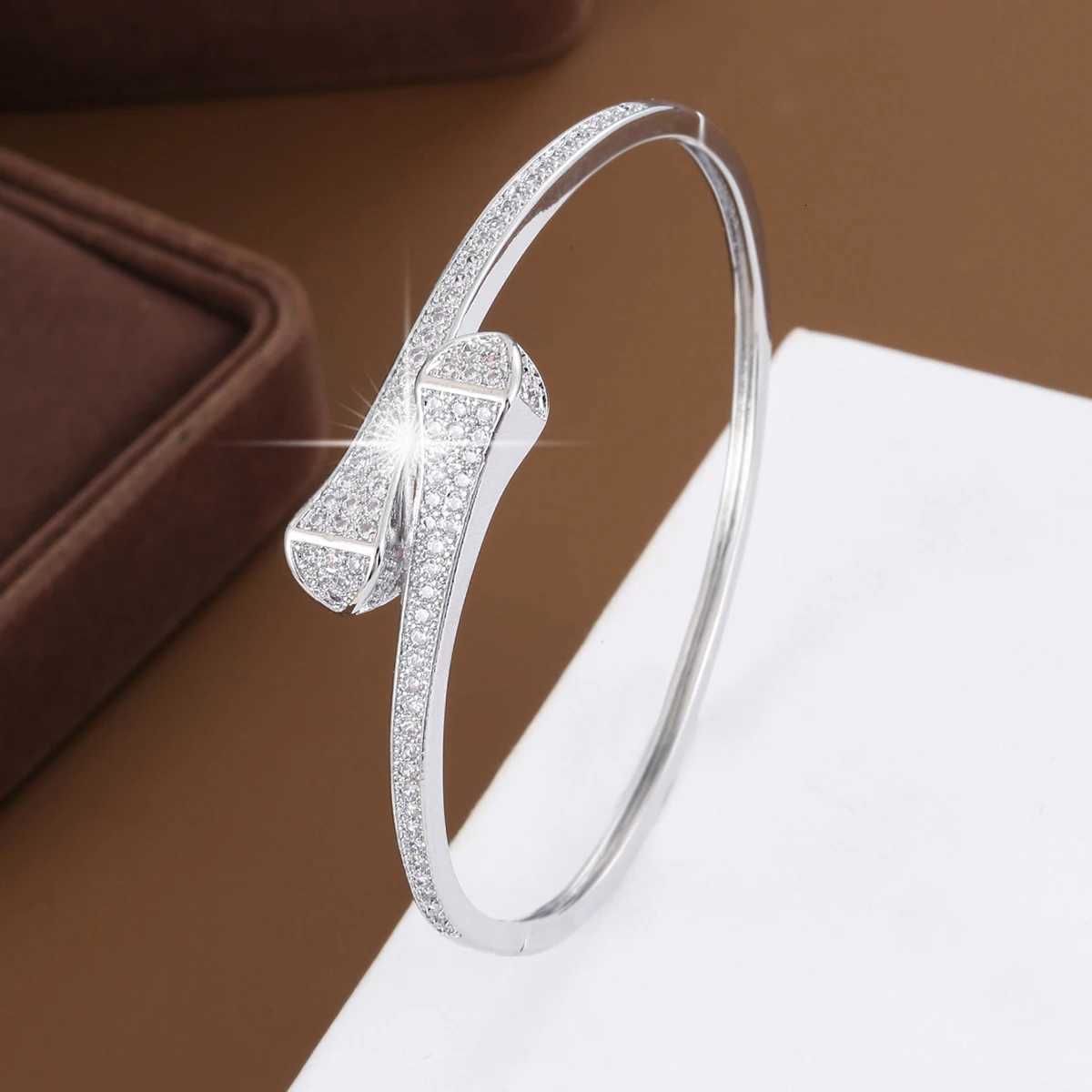 Fashionable Geometric Design Synthetic Zirconia WomenS For Banquets And Gifting Jewelry Accessories H260323 - view 4