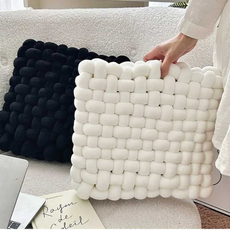 Aesthetic Knot Plush Cushion Nordic Sleeping Stuffed Pillow Sofa Decorative Pillow Office Chair Windowsill Fllor Weaven Cushion H260323