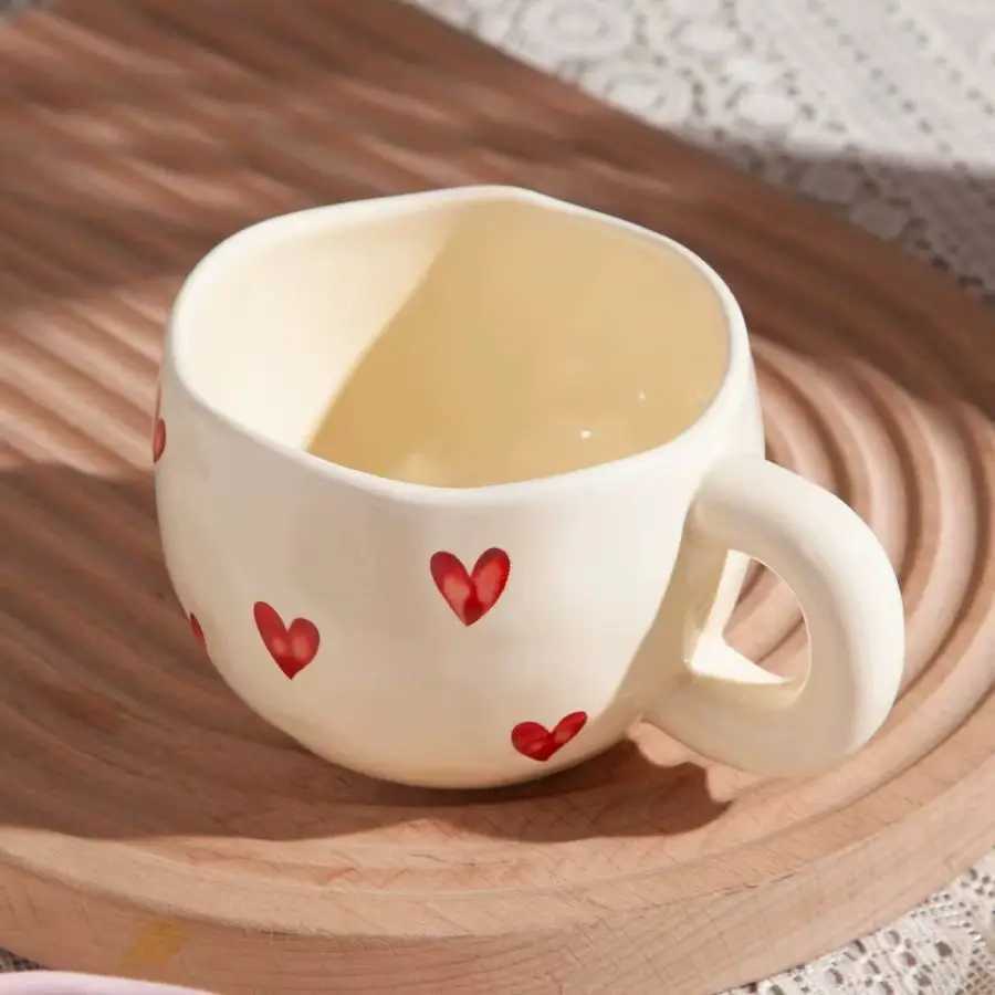 1pcs Hand Painted Love Mug Creative Heart Water Cup Ceramic Milk Mug With Handle Valentines Day Gift D260323