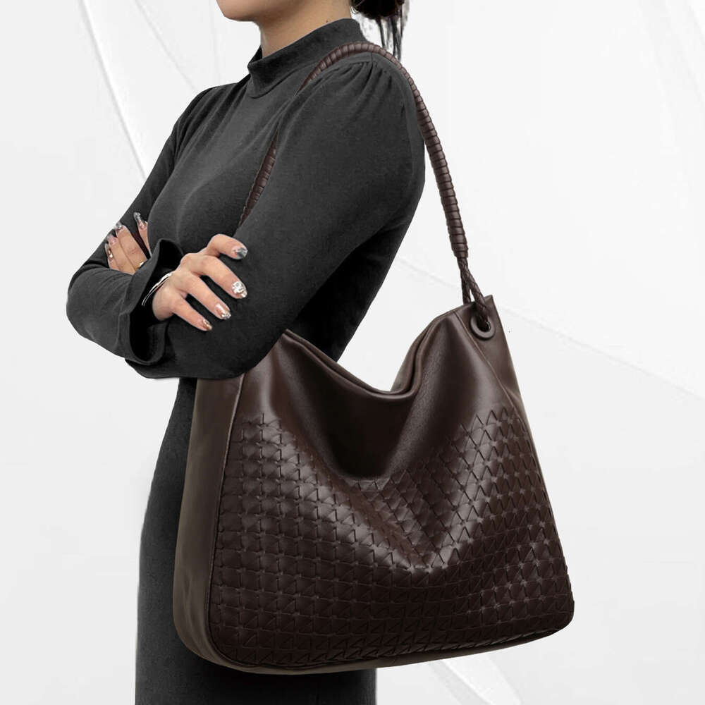 Hot Sale Genuine Leather Women Bag Top Layer Cowhide Crossbody Shoulder Bag Commute Tote Dumpling Bag Woven Vintage Luxury Bag SENYY