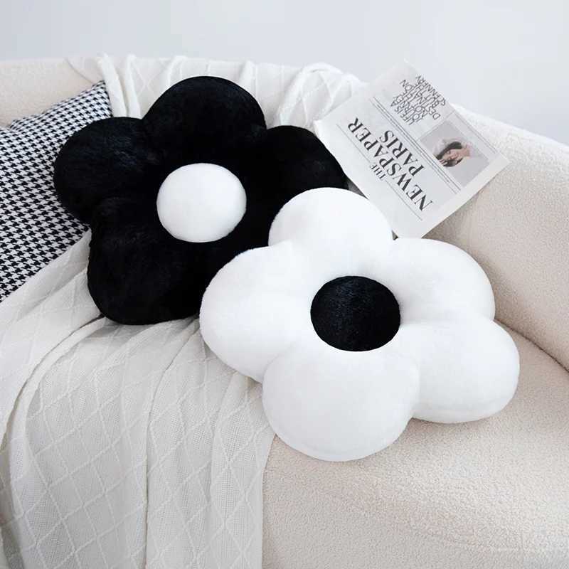 1pc Flower Shape Throw Pillow Cute Floor Mat Seat Decorative Soft Plush 3D Floral Cushion for Sofa Bed Chair Home Decor H260323