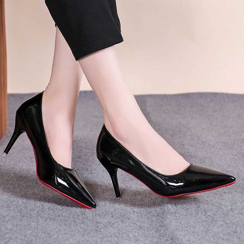 Sexy Pointed Toe Patent Leather High Heels Temperament Girl Party Dress Stiletto Pumps Classic Black Work Single Shoes H260519