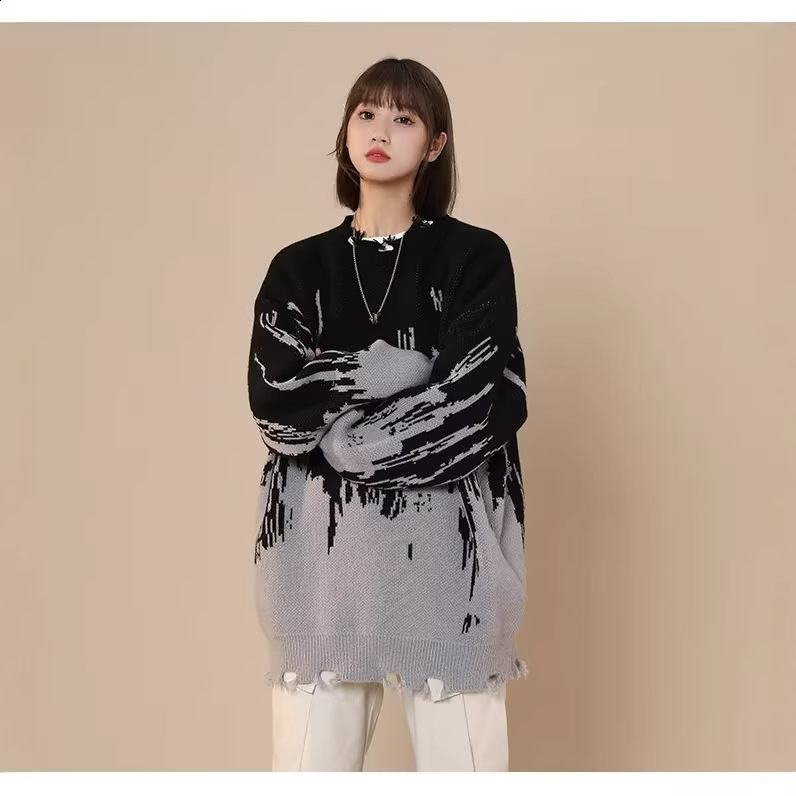 ExpertDesigned knitwear for both men and women twotone patchwork sweater with a highend feel suitable for outerwear 241010