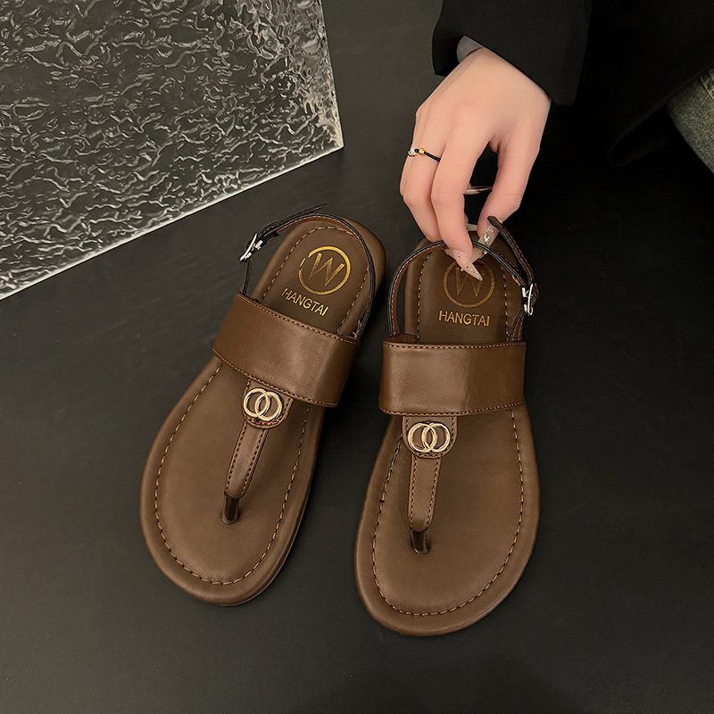 2026 New Free Shipping Summer Outdoor Versatile Retro Designer Slippers Fashion Casual Ventilate Flip Flops for Women