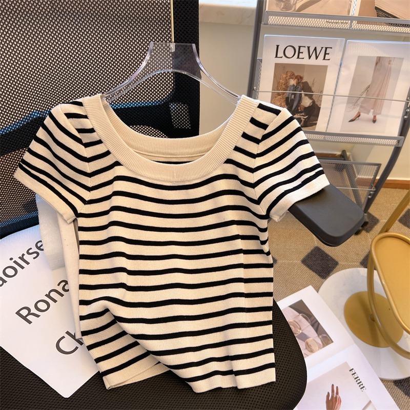 Summer Striped Short Sleeve T-shirt For Women New Small Size Designer T-shirt Hot-selling Polo Designer Hoodie High-end Top Ice Silk Knit