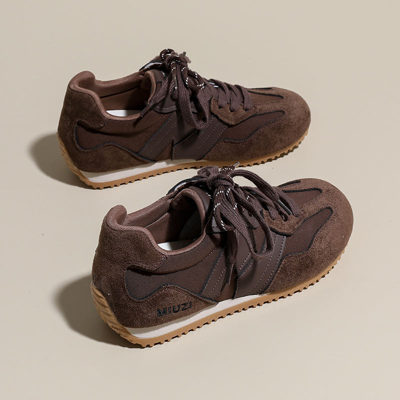 2026 Hot casual and fashionable casual sports designer shoes retro breathable comfortable running sneakers for women