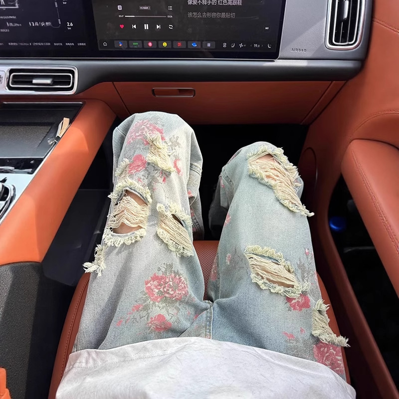 2026 New Designer Jeans Luxury Men's High Street Floral Print Distressed Loose Straight Leg Pants Fashion Trend Essential American Street Ripped 