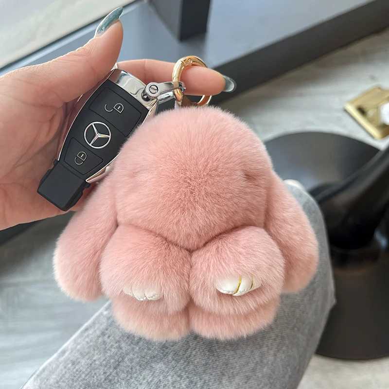 Classic Women's 10cm Faux Fur Bunny Keychain, Round Plush Animal Bag Charm, Car Key Ring Decoration