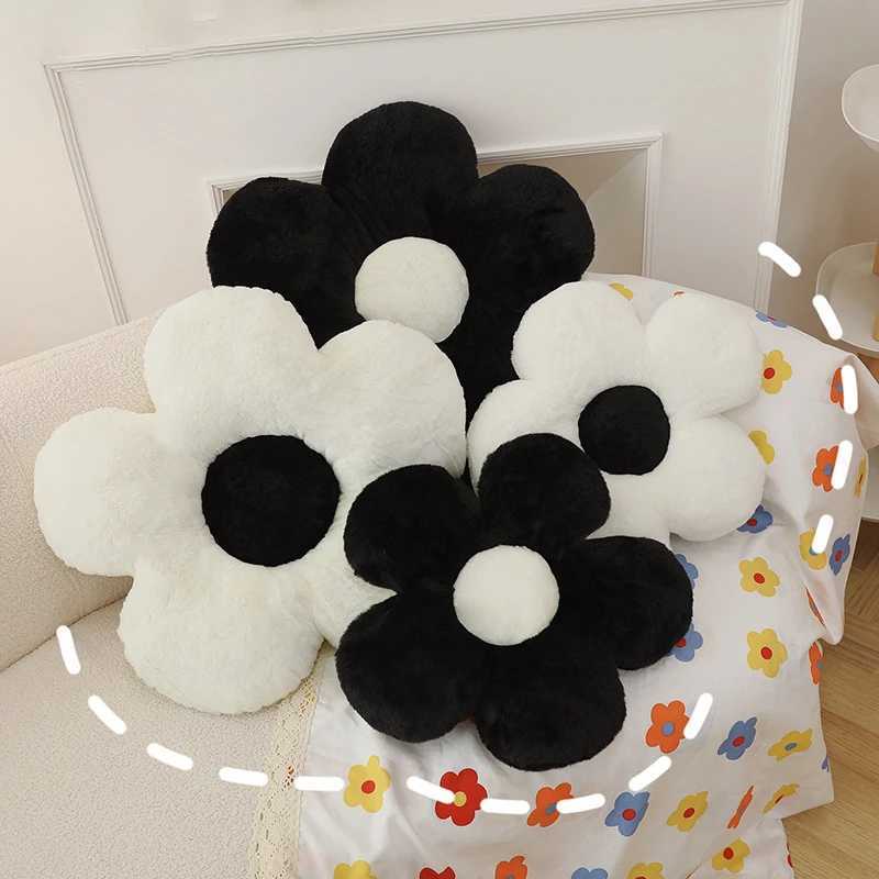 Flower Cushion White Black Flower Pillow Large Sofa Cushions Decorative Cushion Office Chair Sofa Pillow Home Decor H260323