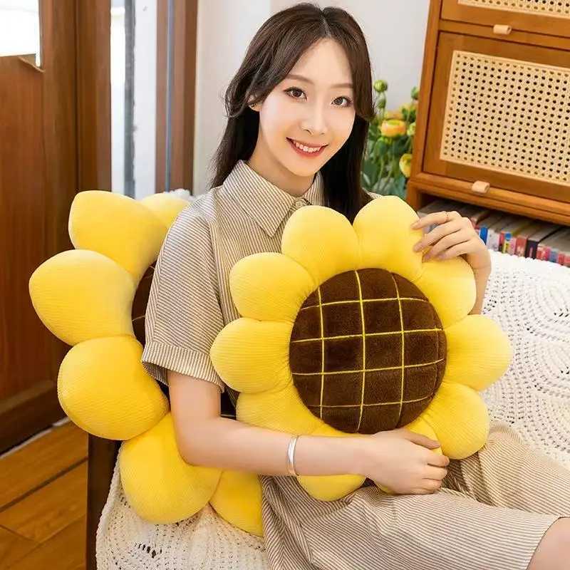 Sunflower Throw PillowFlower Shaped Pillows Floor Pillow Seating CushionSeating CushionCute Room Decor Plush Pillow for Bed H260323