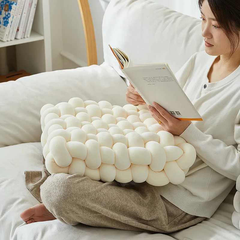 Aesthetic Knot Plush Cushion Nordic Weave Stuffed Pillow Sofa Decorative Modern Pillow Soft Office Chair Floor Cushion Decor H260323