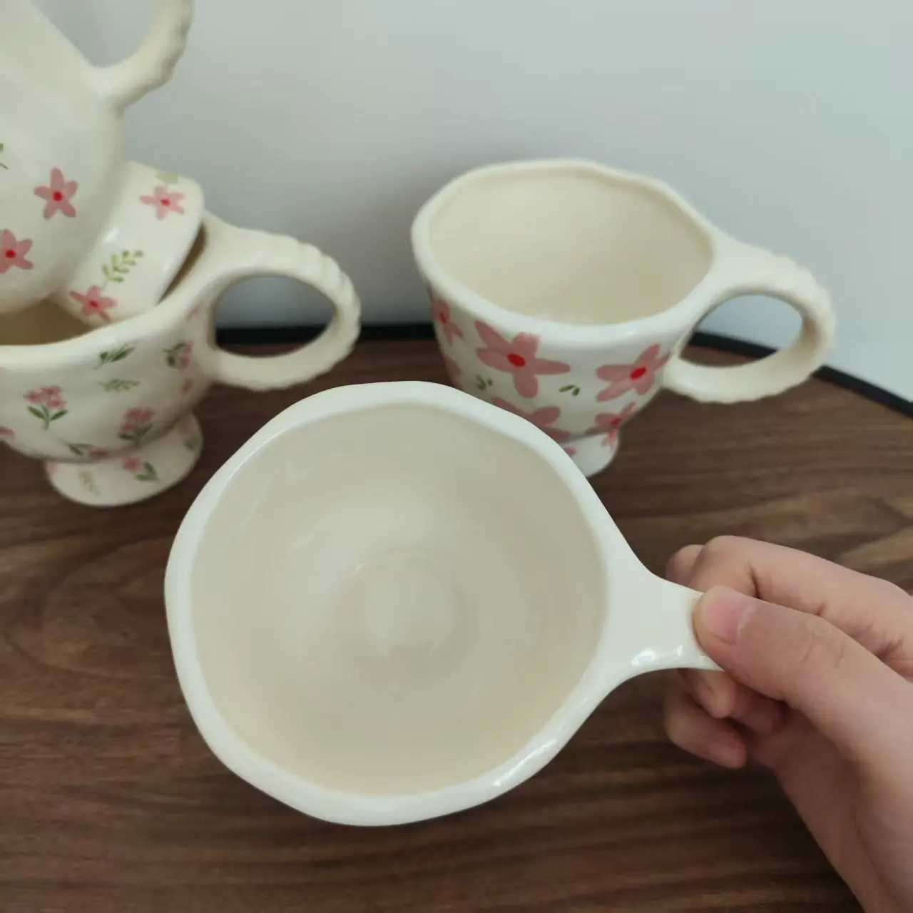 1pcFloral patternHand-kneadedFlowerFresh and elegantMugCoffee cupGobletFrench-styleUnderglaze colorHua Hua H260323