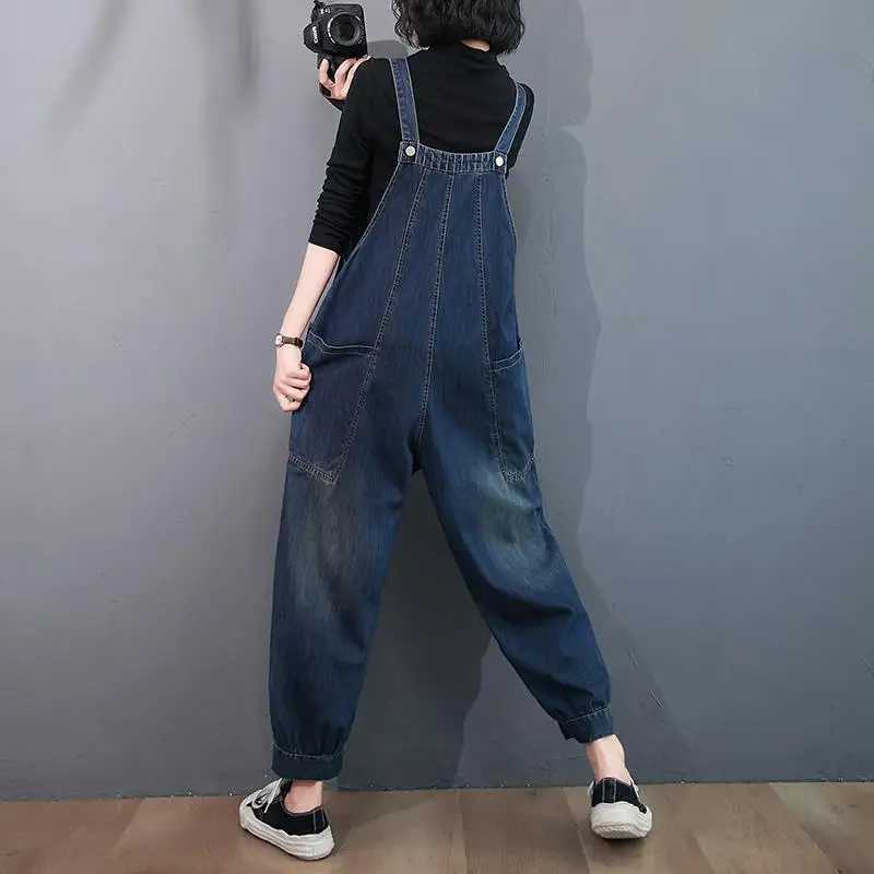 Fashion Loose Pocket Jeans 2024 Women Autumn Bib Pant Overalls Shoulder Strap Jumpsuit Large Size Retro Casual Denim Jeans Pants M260323