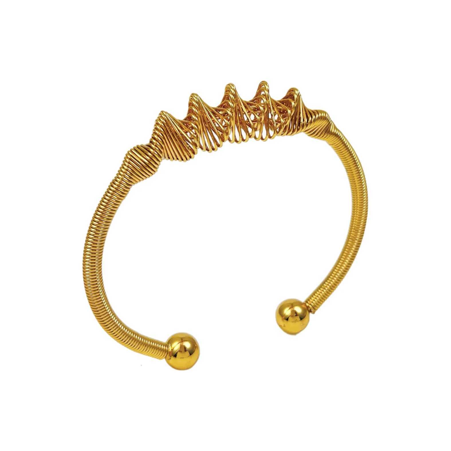 Twisted Open Bangle Stainless Steel Women Fashion Bangles 18K Gold Cuff H260323 - view 6
