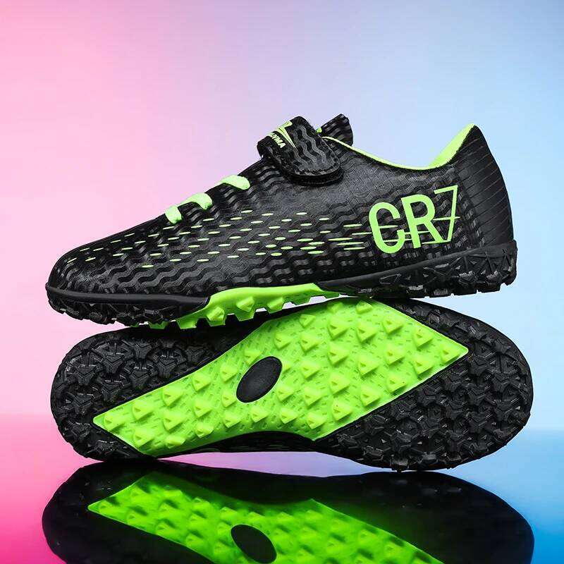 New Hot Children Boots Outdoor Trainers Soccer Shoes for Kids Boys Girls Hook Loop Football Cleats Futsal Sneakers28-39 26L0324