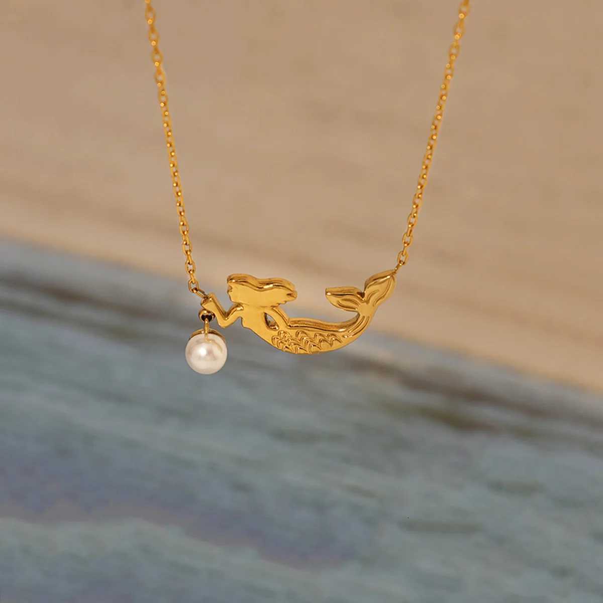 Fashion Mermaid Design Stainless Steel Necklace 18K Gold Plated Waterproof Quality Womens Jewelry For Vacation Seaside Etc H260324 - view 4