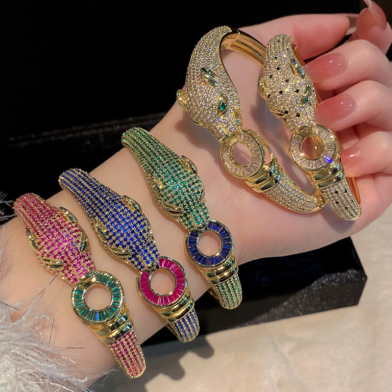 Bracelet Designer Leopard Print 18K Gold Bracelet with Full-Circle Zirconia Women's Vintage-Style Fashion Jewelry