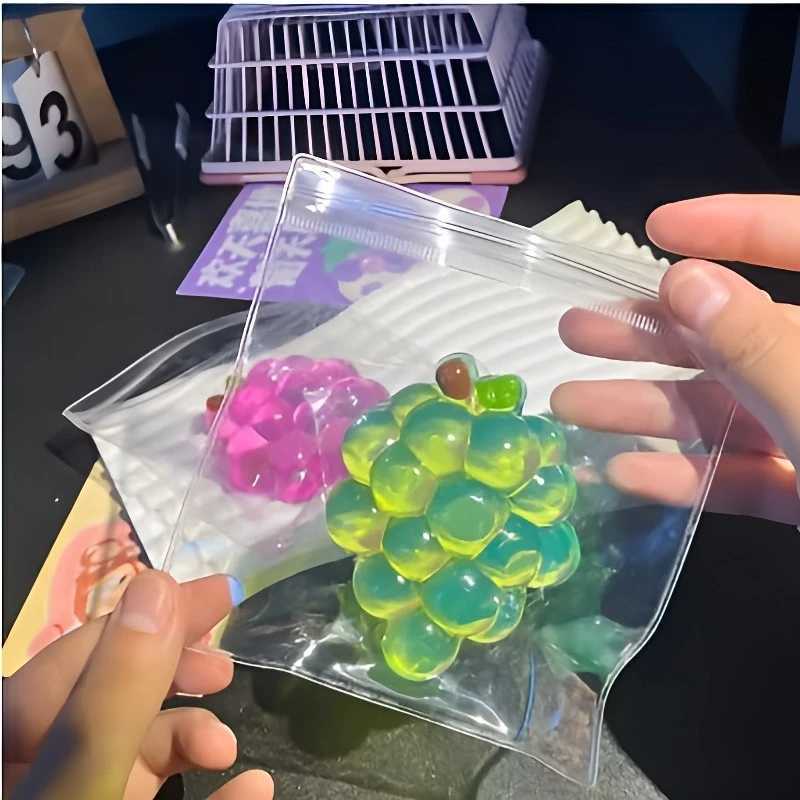 Squishy Fruit Grapes Fidget Toy Squeeze Stress Relief Hand Toy Anti-Anxiety Fruit Stretchy Slow Rising Toy Creative Sensory Toy H260324