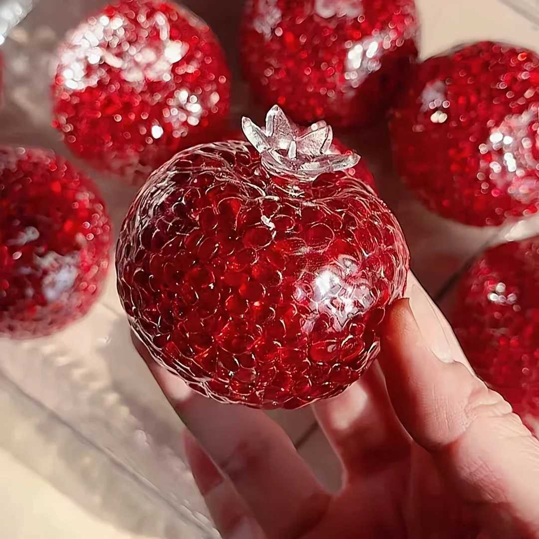 Handcrafted Pomegranate-Shaped Stress Relief Ball Creative Malleable Durable Acrylic Squeeze Toy Fun Novelty Holiday Party Gifts H260324