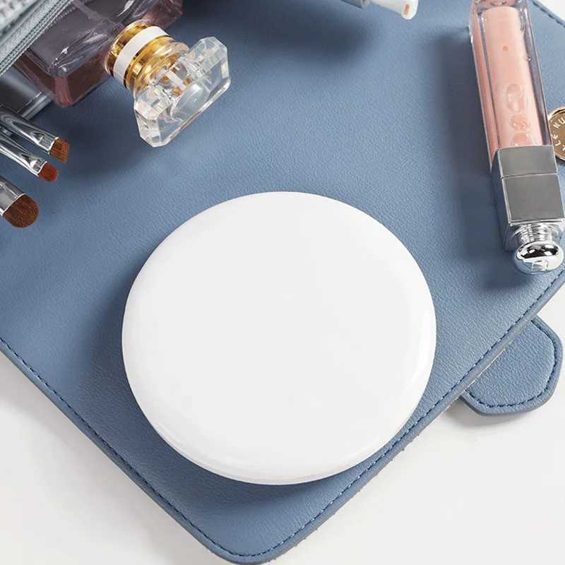 Personalized Small LED Light Cosmetic 2 Side Folding Makeup Compact Pocket Mirror Women Luminous Effect Pink White Mini Mirror H260324