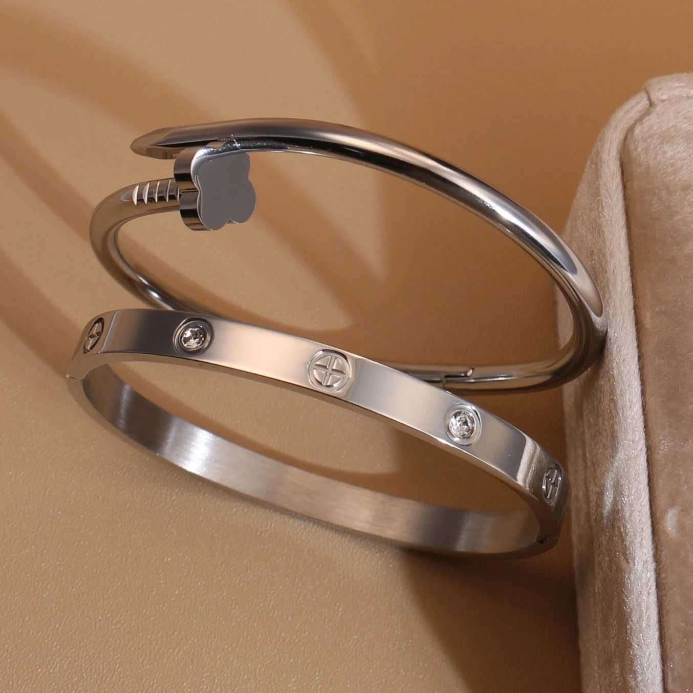 Hot Selling Heart Shaped Zircon Stainless Steel Gold Color 2-in-1 Ladies Jewelry Gift Bangles H260323 - view 6