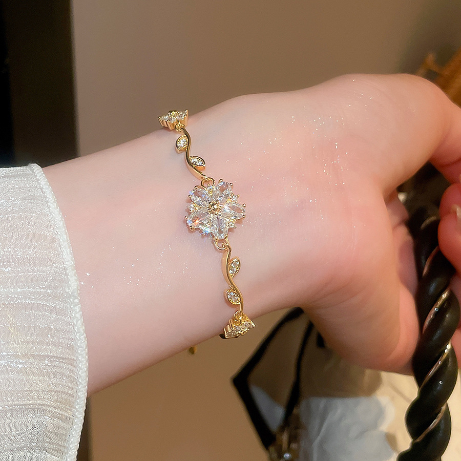 18k real gold plated zircon flower bracelet exquisite elegant sweet versatile light luxury high-end jewelry for women - view 4