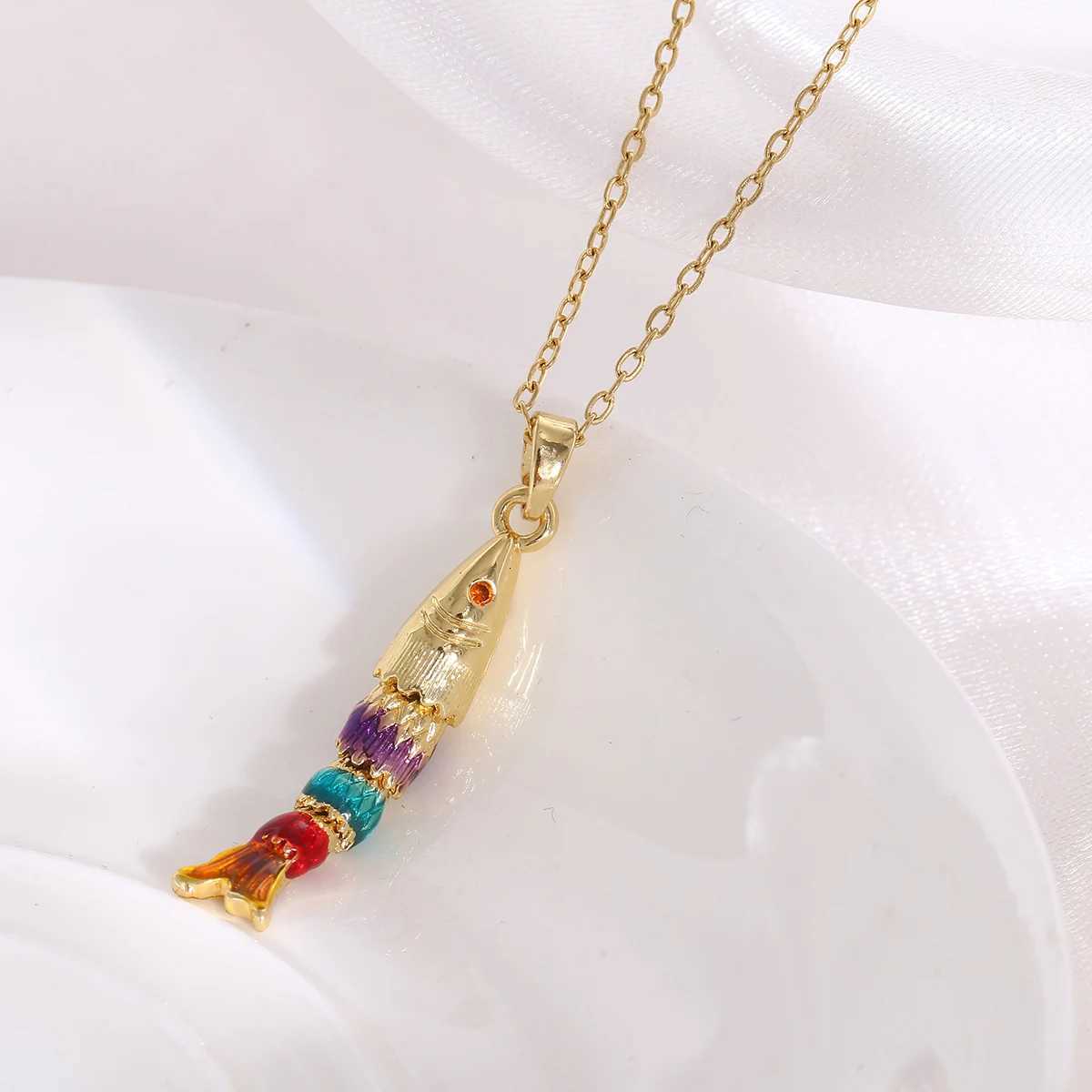Elegant Stainless Steel Small Fish Necklace for Women Fashionable Colorful Marine Creature Pendant Jewelry H260324 - view 6