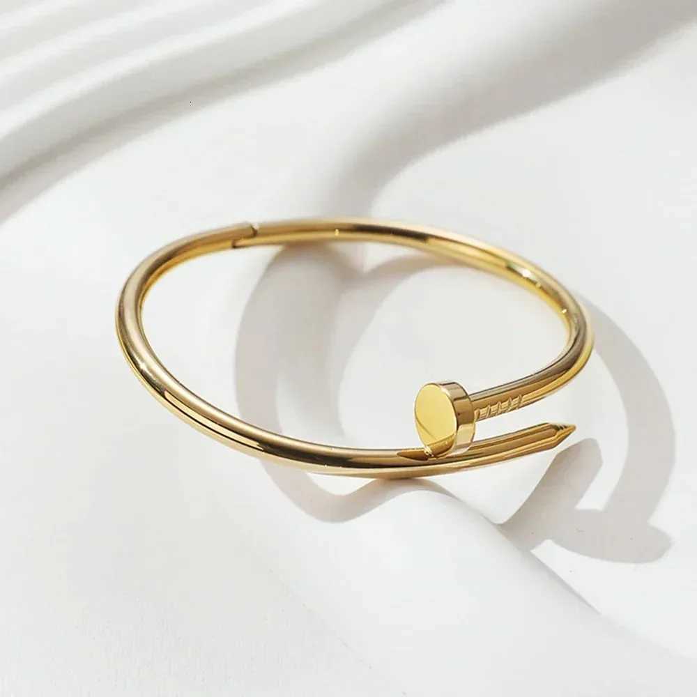 Stainless Streel Gold Silver Solid Metalic Bangle Cuff New Design Fashion Women Teenager Girls Jewelry Wristband H260323 - view 4