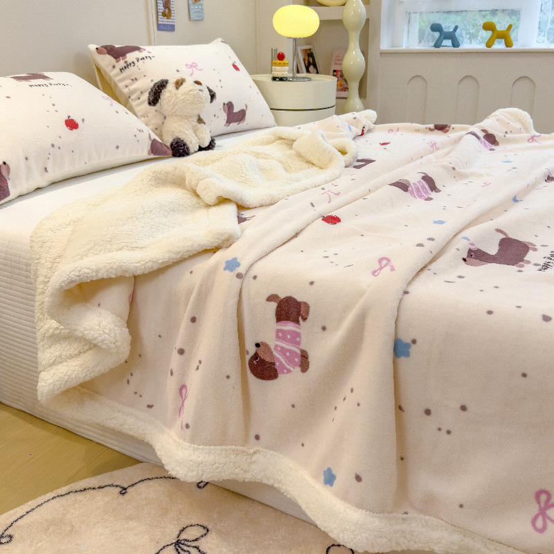 Thickened winter lamb wool milk office nap blanket, coral fleece shawl, small quilt, sofa blanket