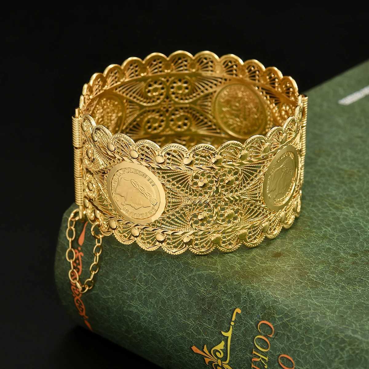 An Algerian Brides Jewelry With Napoleon Graphic Coin Design Finely Carved A Wrist Accessory For Wedding Dress H260323 - view 3