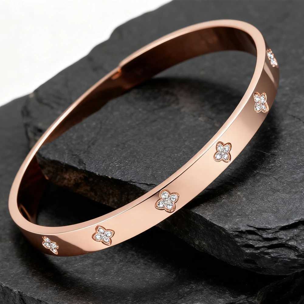 Premium Stainless Steel Bangle for Women with Cubic Zirconia Inlay Stacking Lucky Jewelry H260323 - view 3