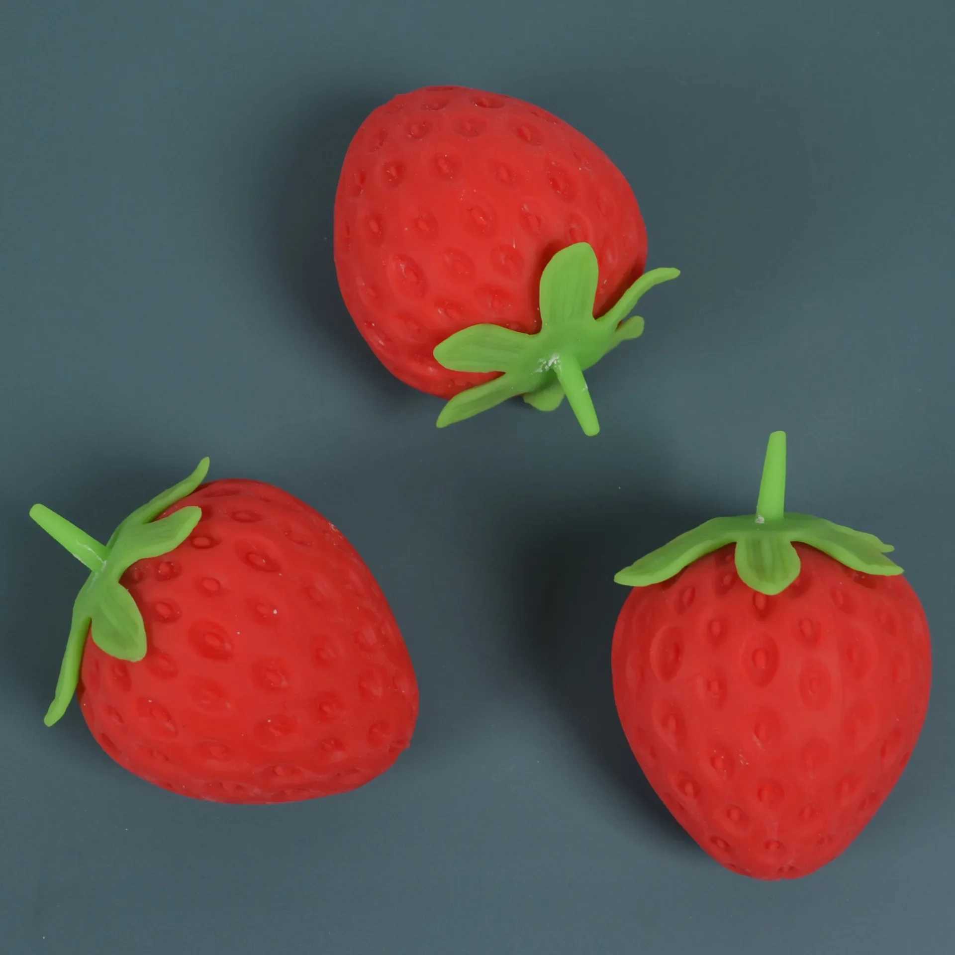 1 Piece of Stress Relieving Strawberry Squeeze Music Simulation Stress Relieving Ball Fruit Ball Stress Relieving Childrens Toy H260324