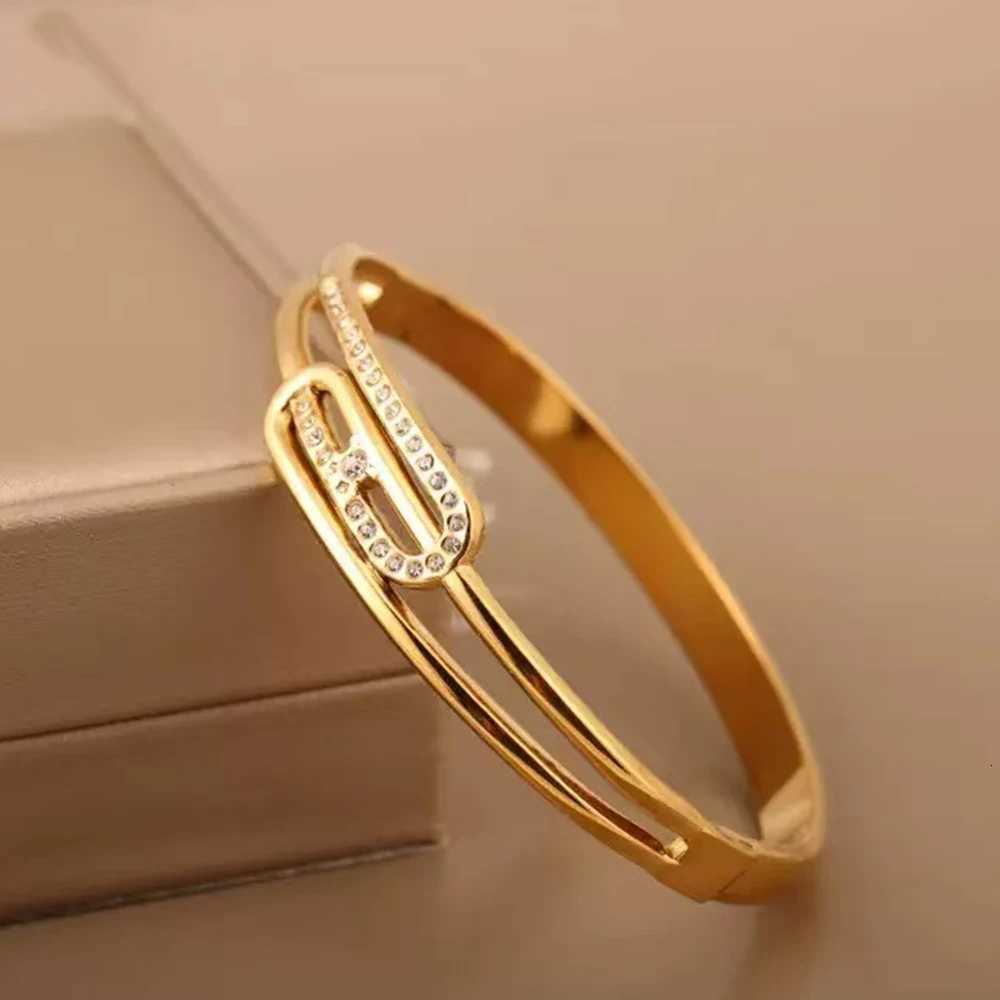 StainlESS Steel SnAP-on Bangles Women Gold Color Openwork Zircon Bangle Fashion AccESSories Gift 60mm Button H260323 - view 3