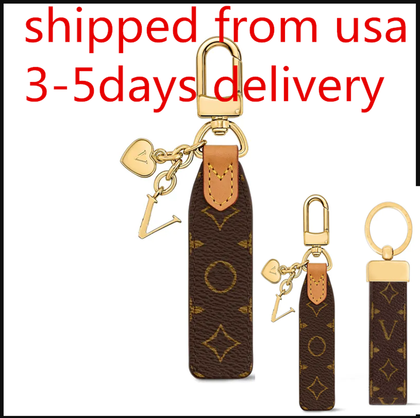 985 High Quality Keychain Classic Exquisite Luxury Designer Car Keyring Zinc Alloy Letter Unisex Lanyard Gold Black Metal Small Jewelry