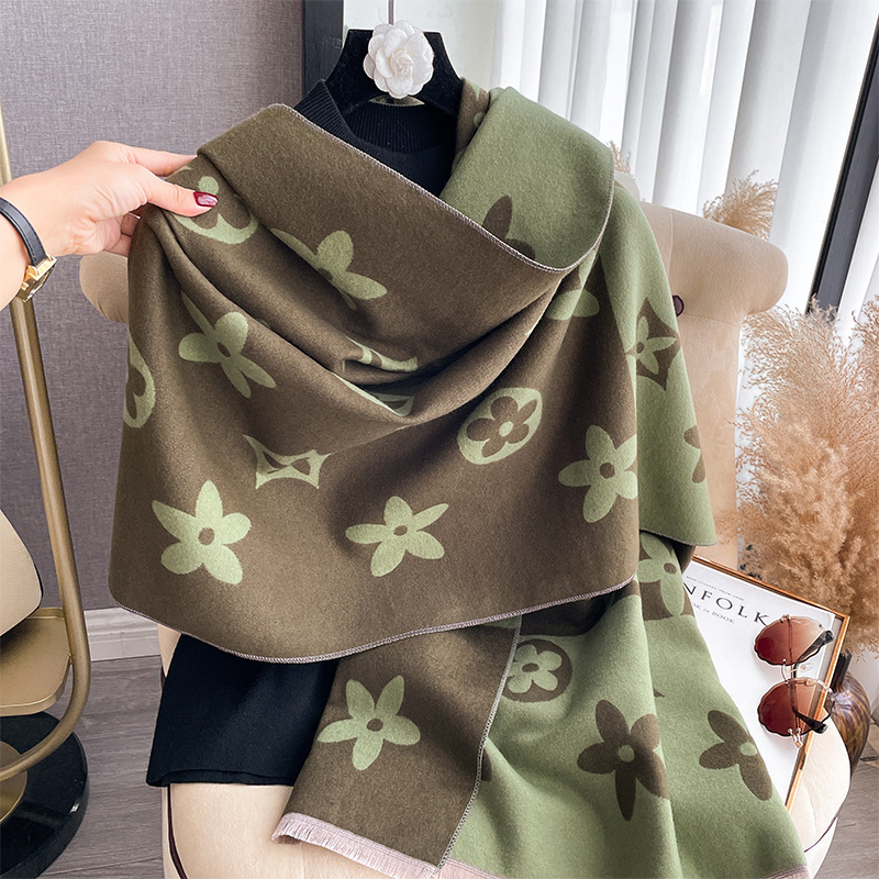 Semi-sheepskin Minimalist Style Embroidered Five-pointed Star Decoration Double-sided Warm Scarf Women's Shawl Designer Scarf