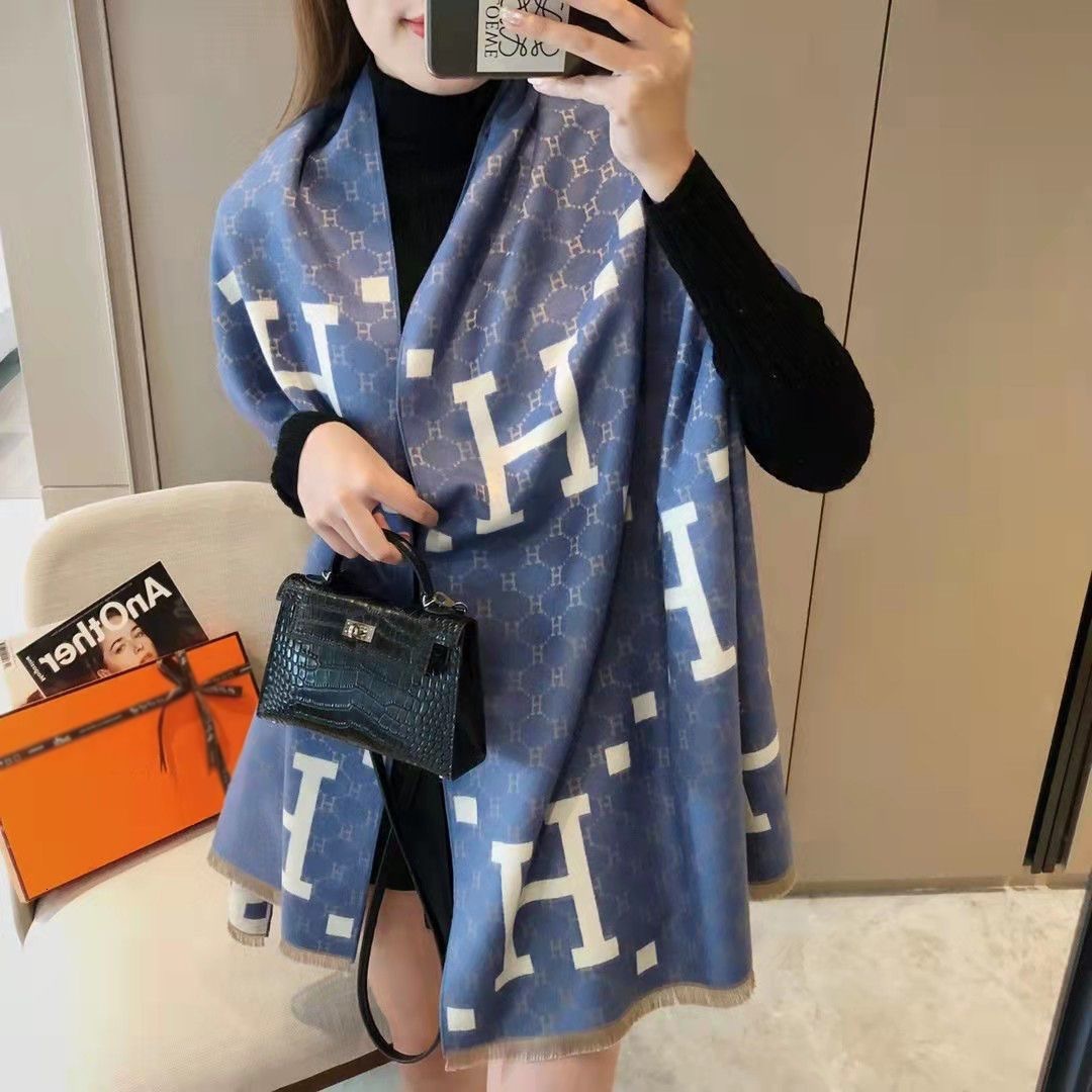 Women's Korean-style scarf with a cozy vibe, faux cashmere shawl, new autumn and winter warm outerwear, suitable for office naps and as a blanket
