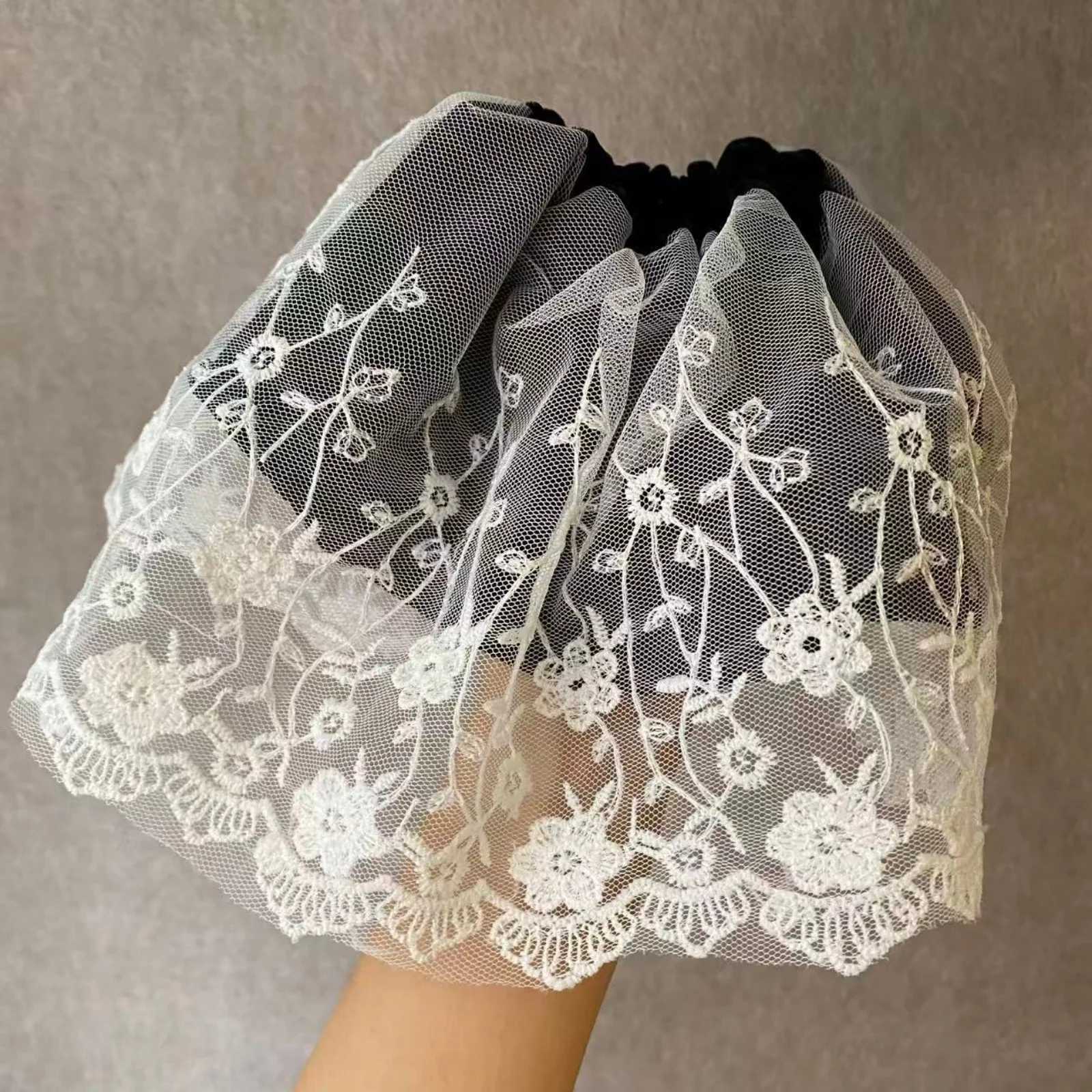 1PC Womens Autumn Winter Velvet Lace Hair Scrunchie Vintage Elegant Hair Accessory Elastic Hair Band Stylish Hair Decoration H260324