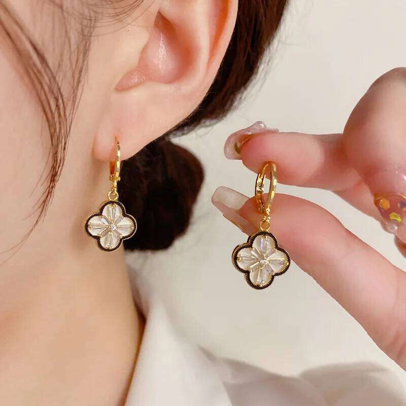 Jewelry Earrings Exquisite Elegant Copper Zircon Four-Leaf Flower Dangle Earrings for Women Girls Golden Anniversary Birthday